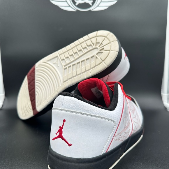 Jordan 1 Nu School “Chicago” men’s size 12 - Picture 4 of 4